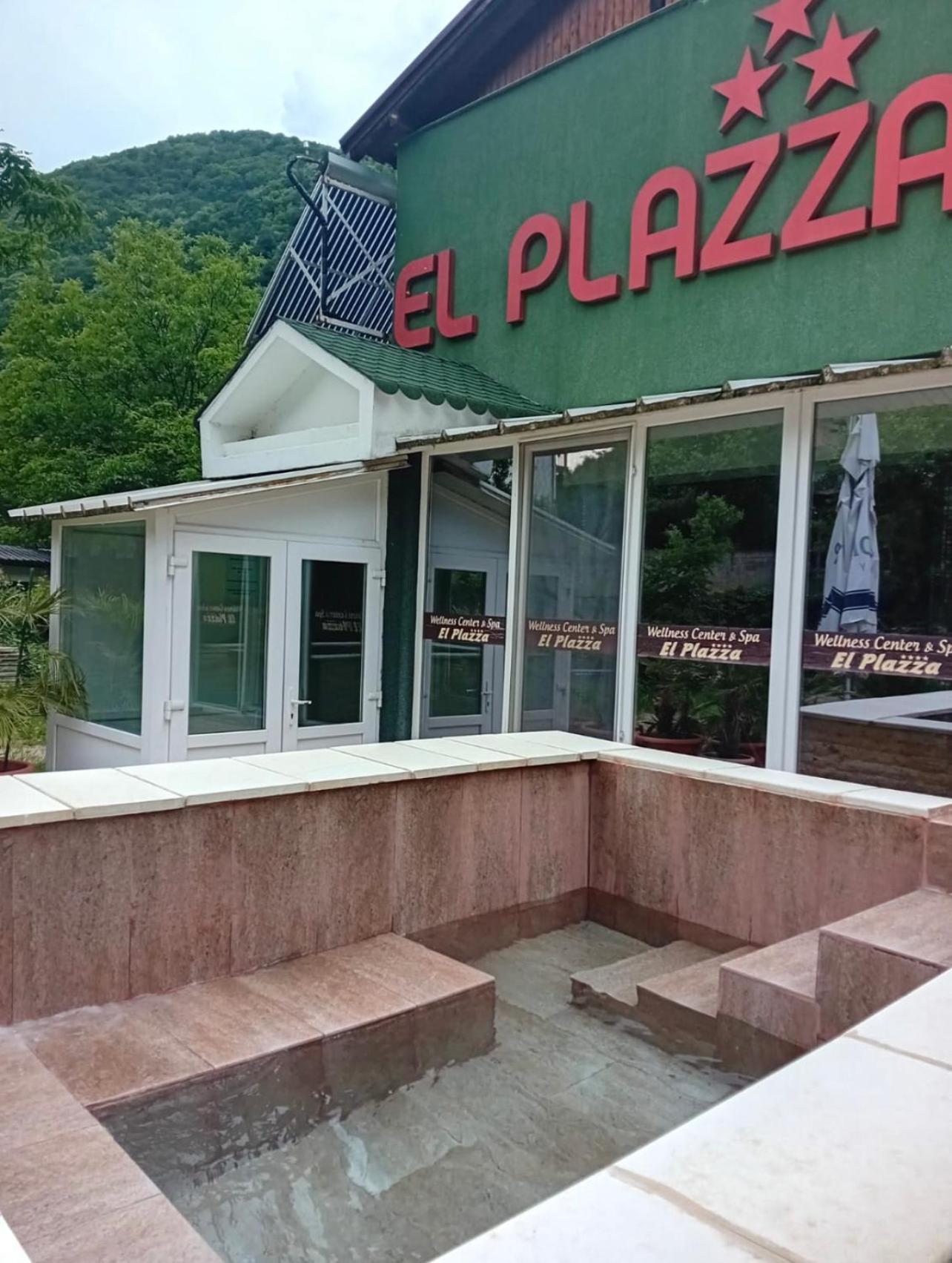 Pensiunea El Plazza เบยเล เฮร์คูลาเน ภายนอก รูปภาพ