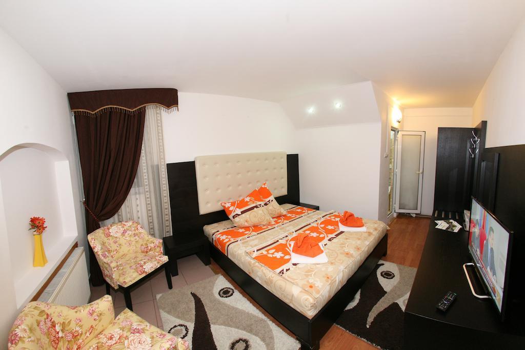 Pensiunea El Plazza เบยเล เฮร์คูลาเน ห้อง รูปภาพ